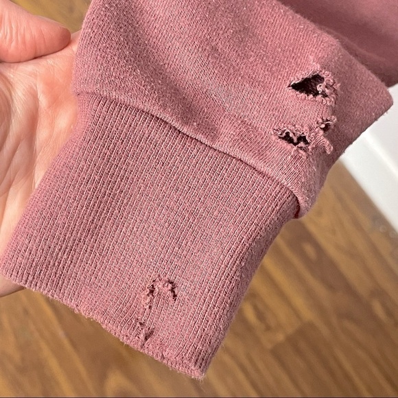 Romeo + Juliet Couture Distressed Sweatshirt M - Picture 5 of 13